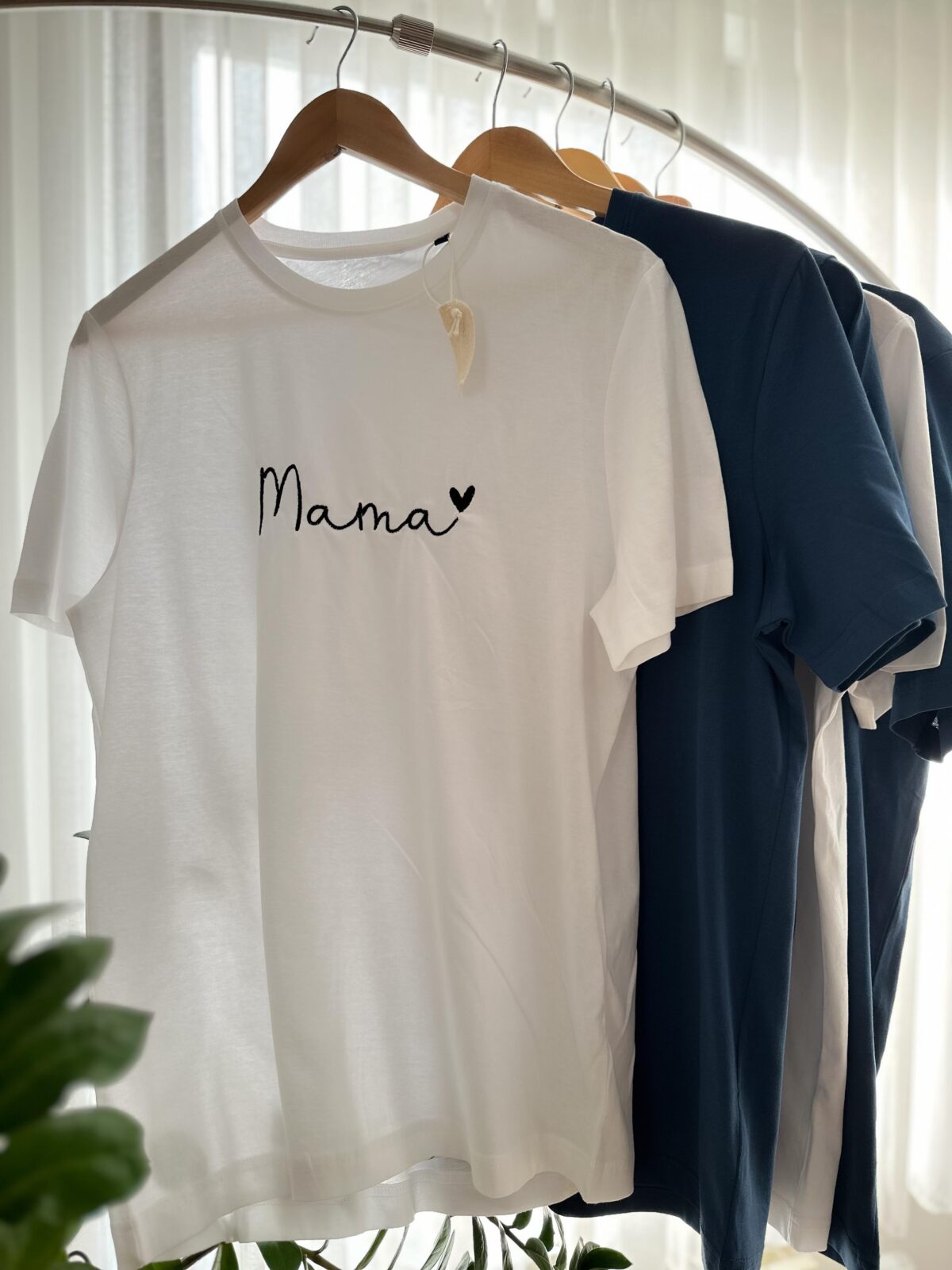 Majica s Vezom “Mama” | Cvit & Co