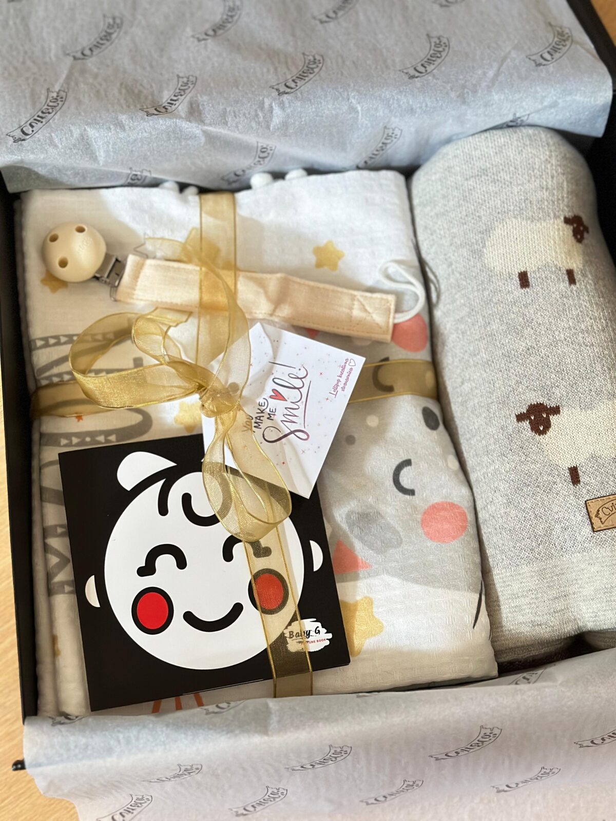 Unisex poklon paket “Zvjezdani Snovi” | Neutral Baby Gift Box